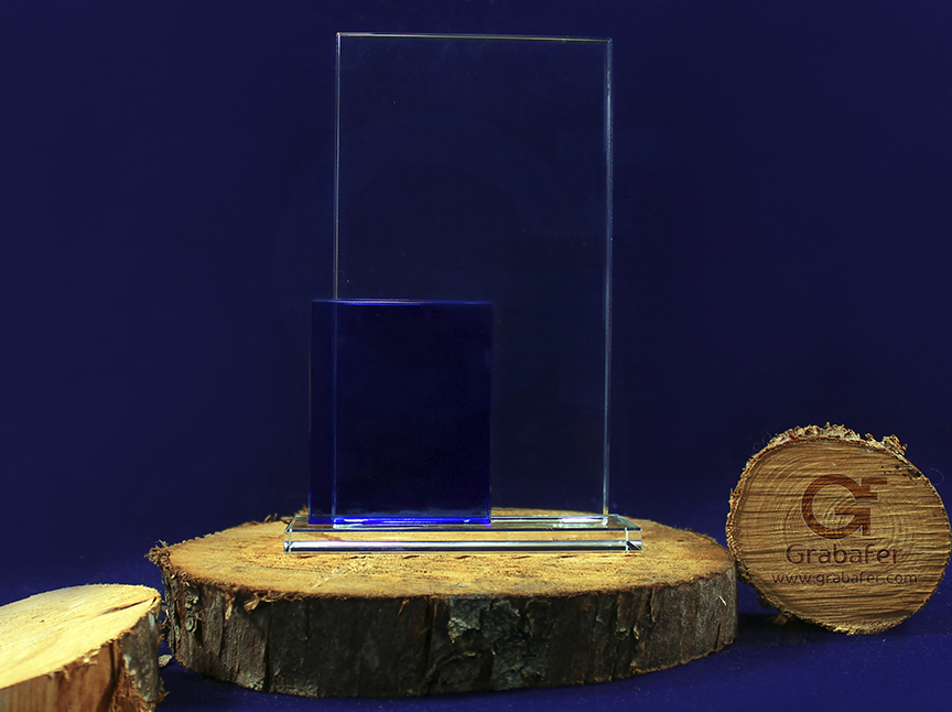 Estatuilla en vidrio para grabar en láser - Estatuillas grabadas en láser